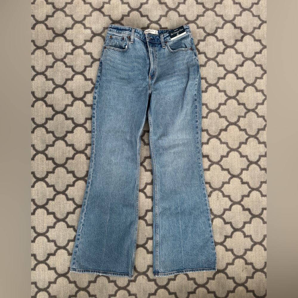 Abercrombie & Fitch The Vintage Flare Curve Love High Rise Jeans size 29
